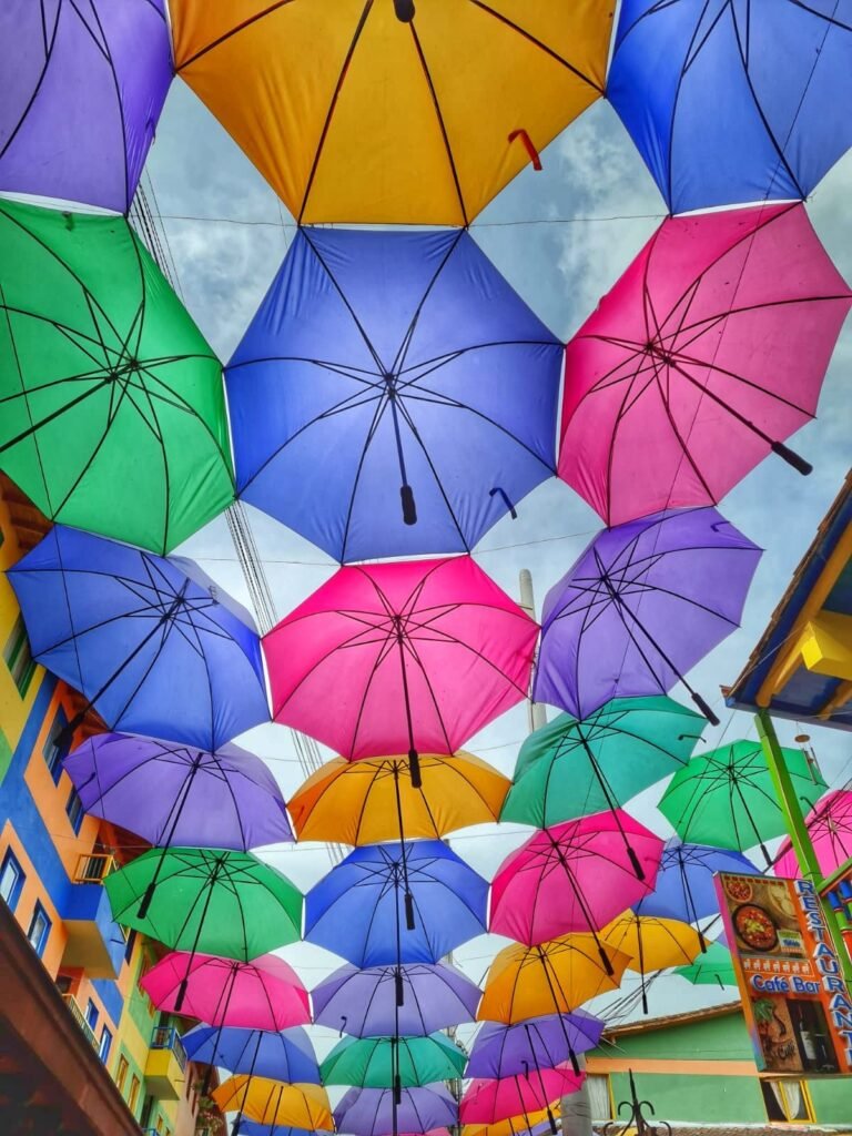 Calle del Recuerdo y Calle de las Sombrillas